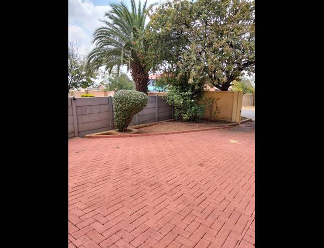 3 BEDROOM HOUSE FOR SALE IN NORKEM PARK